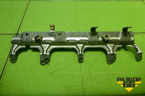 Рейка топливная рампа (1.8л BZB) (06J133317G) для Volkswagen Passat-CC с 2008г (Пассат ЦЦ)