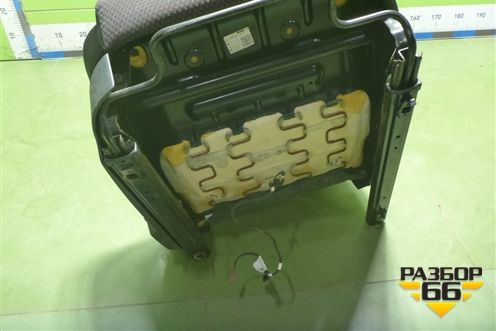 Сиденья комплект (без обогрева, без AIR BAG лифтбэк) для Skoda Rapid с 2013г (Рапид)