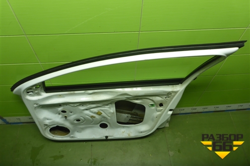 Дверь передняя правая (5JA831312B) для Skoda Rapid с 2013г (Рапид)