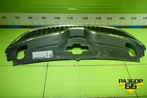 Решетка радиатора (5JA853668) для Skoda Rapid с 2013г (Рапид)