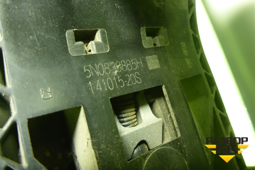 Ручка наружная двери задней левой (5N0839885H) для Skoda Rapid с 2013г (Рапид)