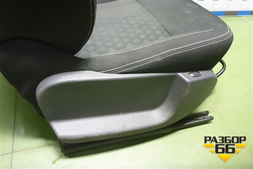 Сиденье переднее правое для Renault Logan II с 2012г (Логан)