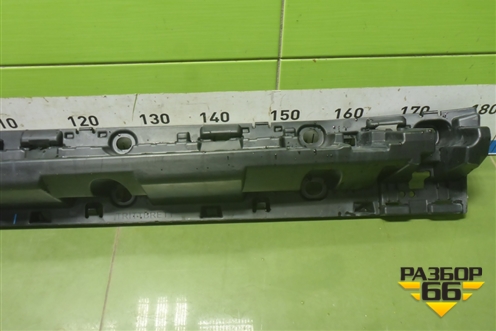 Кронштейн накладки на порог левой (51777440911) для BMW X5 G05 с 2018г (Х5 Г05)