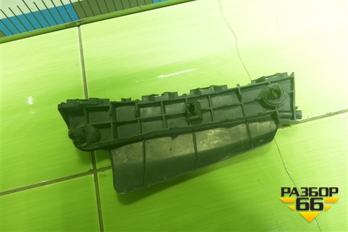 Кронштейн переднего бампера правый (5211560141) для Toyota Land Cruiser (200) с 2008г (Ленд Крузер)