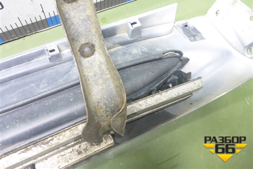 Накладка на порог наружная левая на подножку (в сборе) (5177460160) для Toyota Land Cruiser (200) с 2008г (Ленд Крузер)