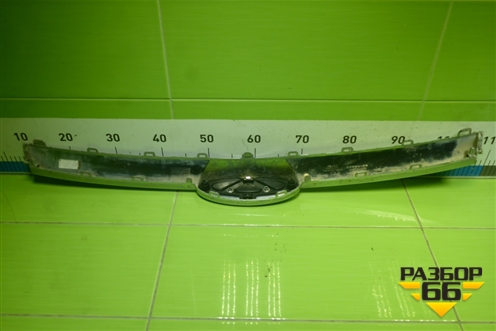 Накладка на решетку радиатора (602004152AA) для Chery Arrizo 8 с 2022г (Арризо 8)