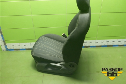 Сиденье переднее левое (5ти дверный кузов, без AIR BAG, без обогрева) для Opel Corsa D с 2006-2014г (Корса Д)