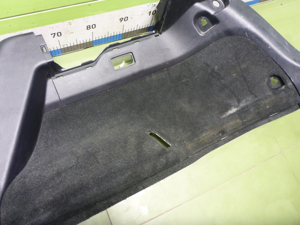 Обшивка багажника