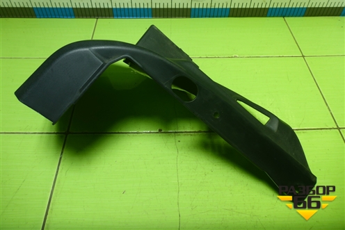 Обшивка багажника правая (5846678010) для Lexus NX 200 с 2014-2021г (НХ)