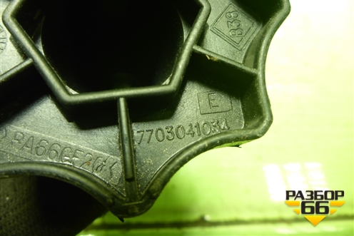 Болт крепления запасного колеса (7703041034) для Renault Logan II с 2012г (Логан)