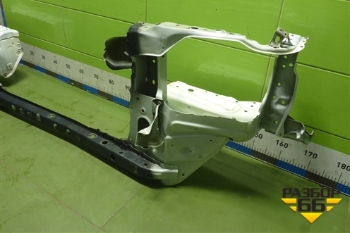 Панель передняя для Toyota Land Cruiser (200) с 2008г (Ленд Крузер)