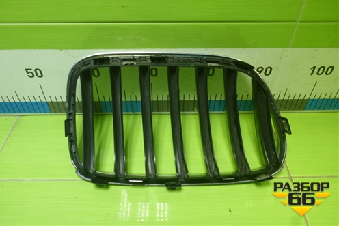 Решетка радиатора левая (до 2014г) (51117210725) для BMW X3 F25 с 2010-2017г (Х3 Ф25)
