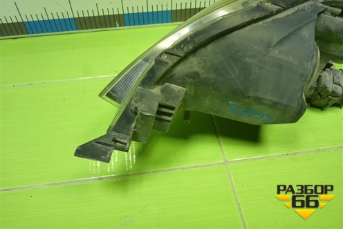 Фара правая (хетчбек) для Mazda Mazda 3 (BK) с 2003-2009г 